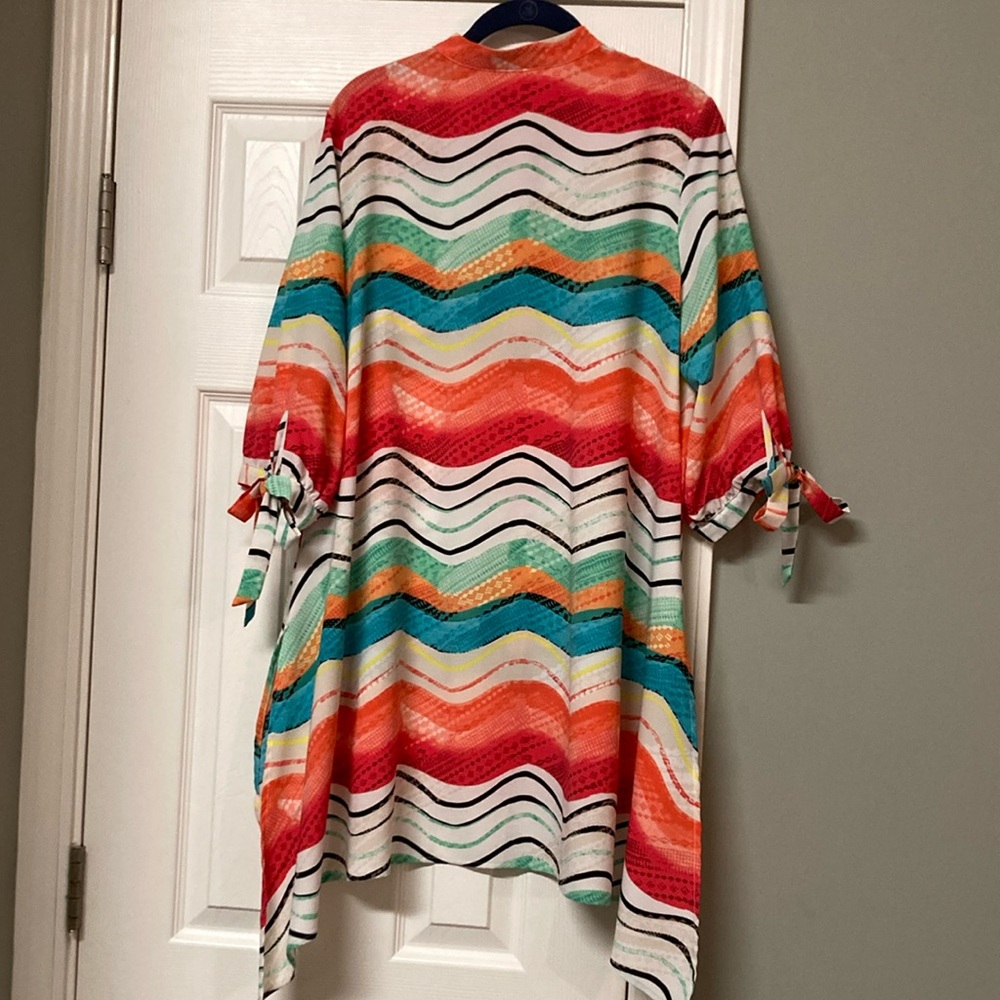 Colorful Striped Button-Up Tunic - Picture 4 of 4